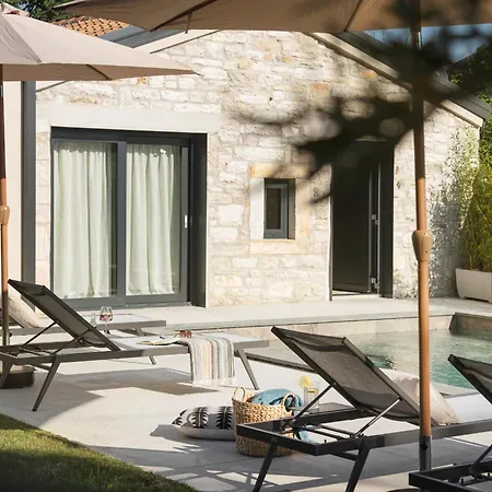 Modern Bino&marija With Pool In Porec Kirmenjak