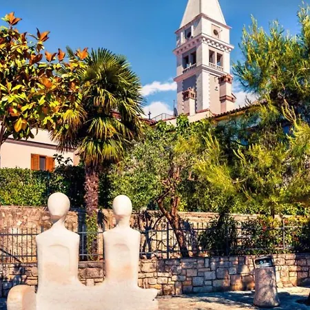 Modern Bino&marija With Pool In Porec Kirmenjak