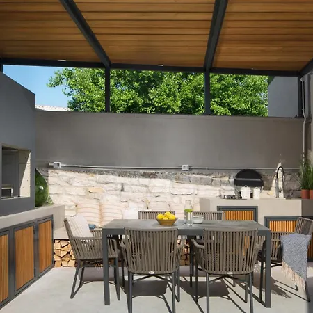 Modern Bino&marija With Pool In Porec * Kirmenjak